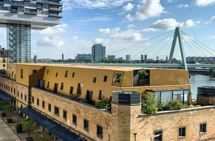 Aluform Trapezoidal - Zollhalle Köln, DE