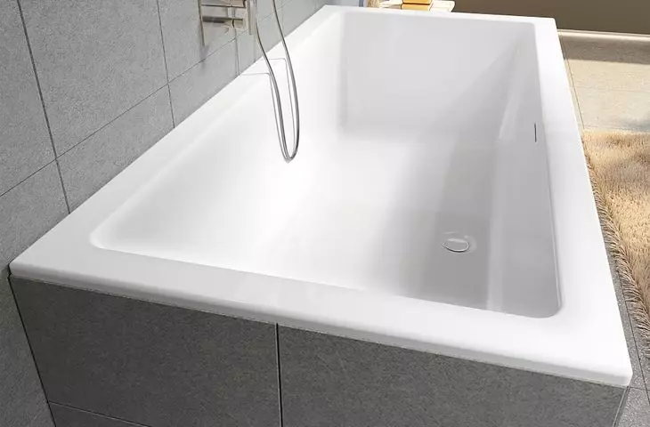 Riho bathtub