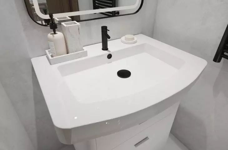 Now the faucet, cap and stopper can all be the same color