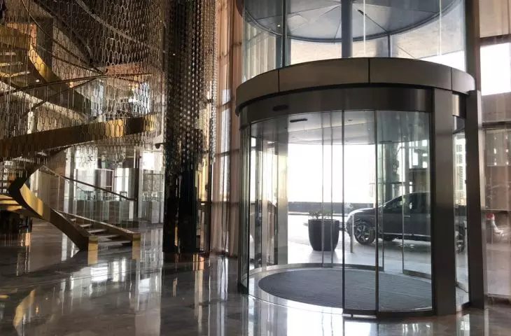 DAMAC Towers, Paramount Hotels & Resorts, Dubaj