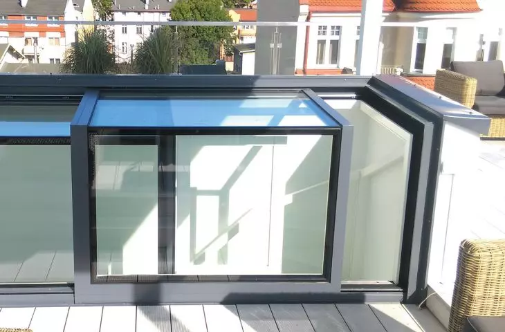 SKY DOOR innovative roof box