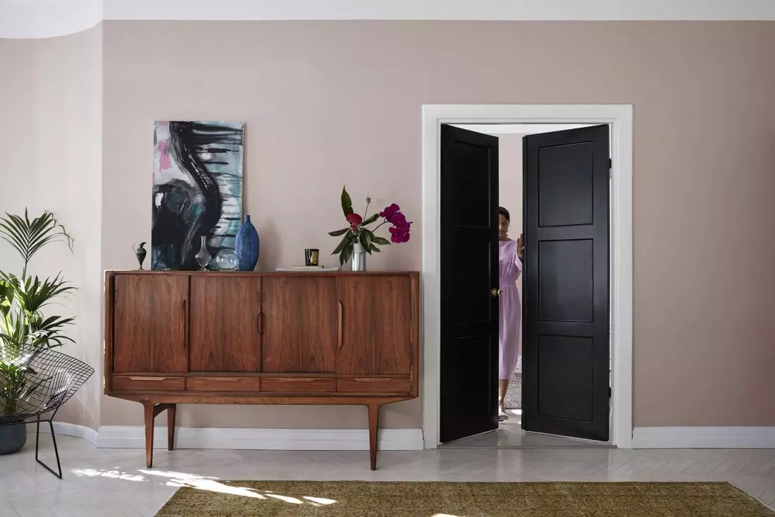 Ściana: farba
Tikkurila Optiva Nature 5, kolor X477 (wzornik Tikkurila Symphony)