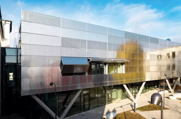 Ruchome fasady: okiennice przesuwne i harmonijkowe