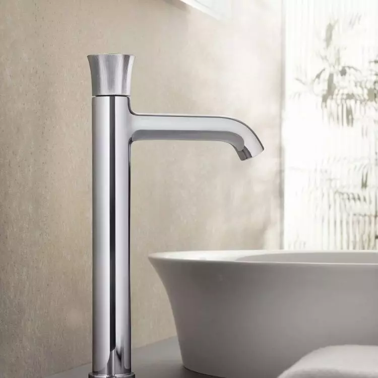 White Tulip faucets testify to the extravagant attention to detail also this series was awarded the title of 