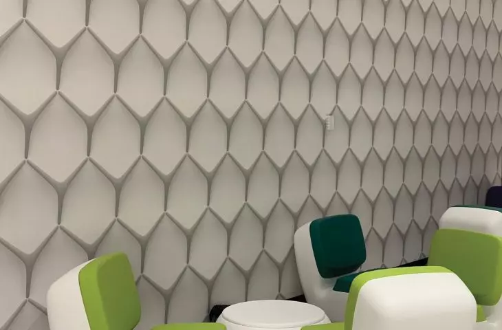 Tapeta Wallmotion w Warsaw Hub, proj. Massive Design
