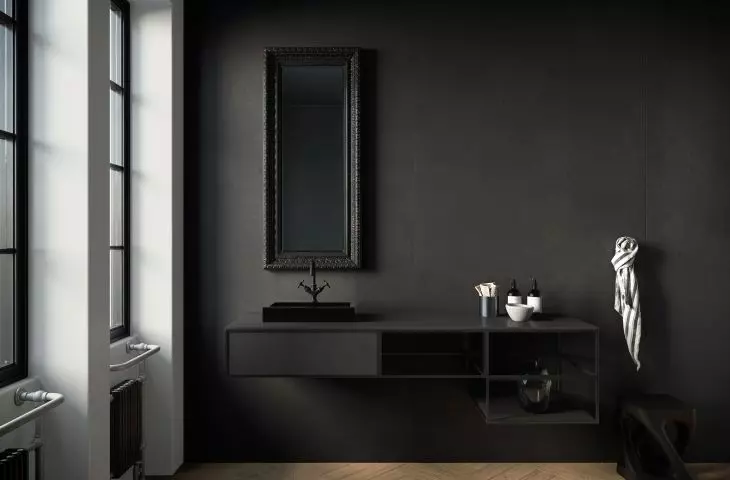 Okładzina ściany i blat łazienkowy: Dekton Eter, grubości 4 i 12 mm