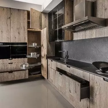 Timeless wooden kitchens