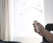 Once the home devices are connected to the TaHoma® switch, we can control the curtains and other elements of the interior blinds, shutters