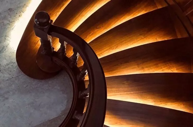 Lighting in a built-in structure mounted just above the steps