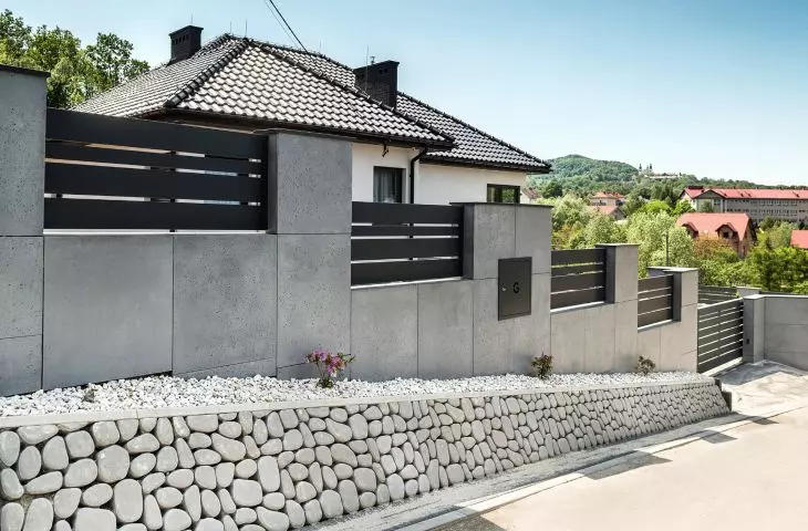 Arete Horizon Massive system accompanied by architectural concrete