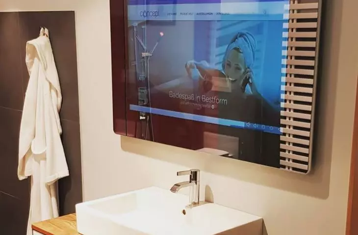 Smart mirror