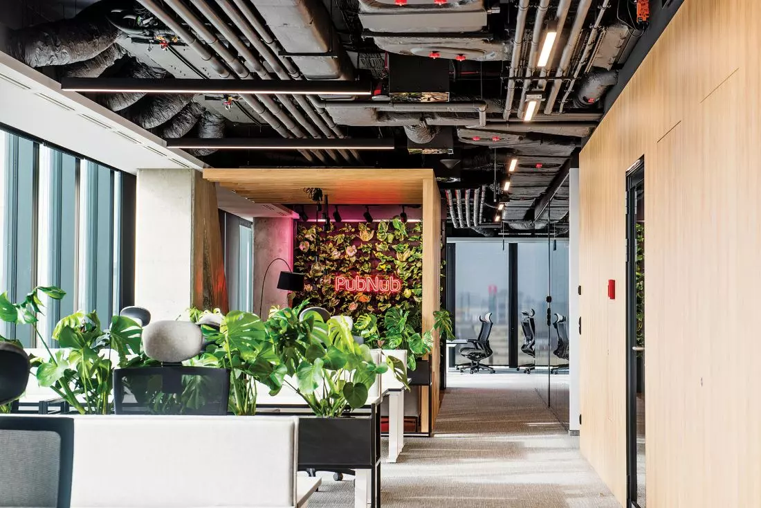 FURNIKO – INTELIGENT
OFFICE