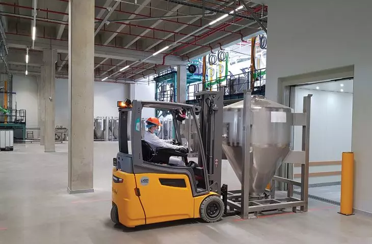 Modern and safe GMV cranes