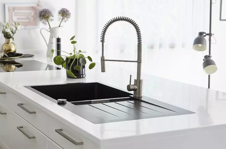 Zlewozmywak Cristadur® Signus D100 L w kolorze Magma w wersji na równi z blatem