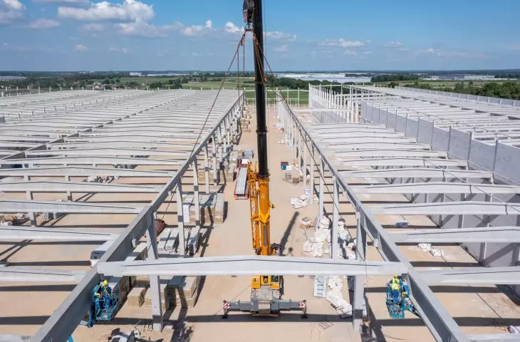Prefabricated structure of the production hall - Zelgoszcz