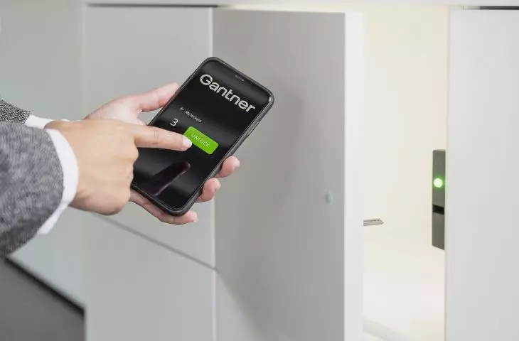 Otwieranie kluczem mobilnym