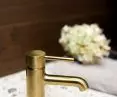 MOZA BRUSHED GOLD washbasin faucet