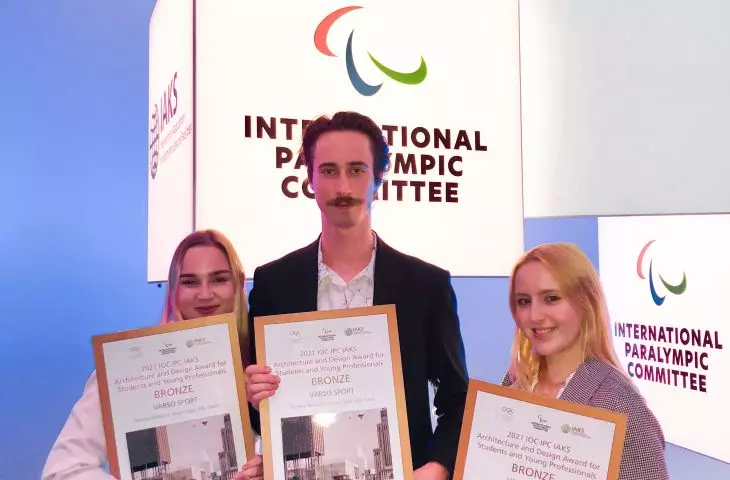 from left: Marlena Michalska, Filip Gawin, Anna Czapla