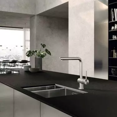Kitchen faucet