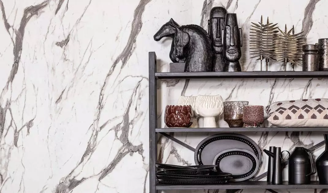 Black accessories in the interior