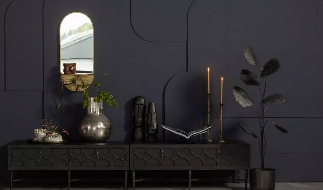 Black accessories in the interior
