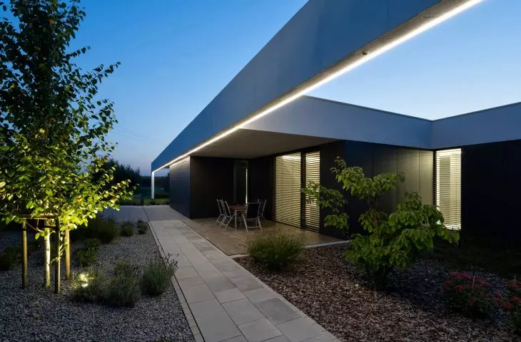 House on one level from the terrace