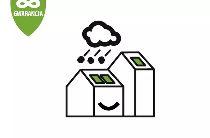 FAKRO roof window owners can report damage directly to the service and in a short time the glass package will be replaced at no cost