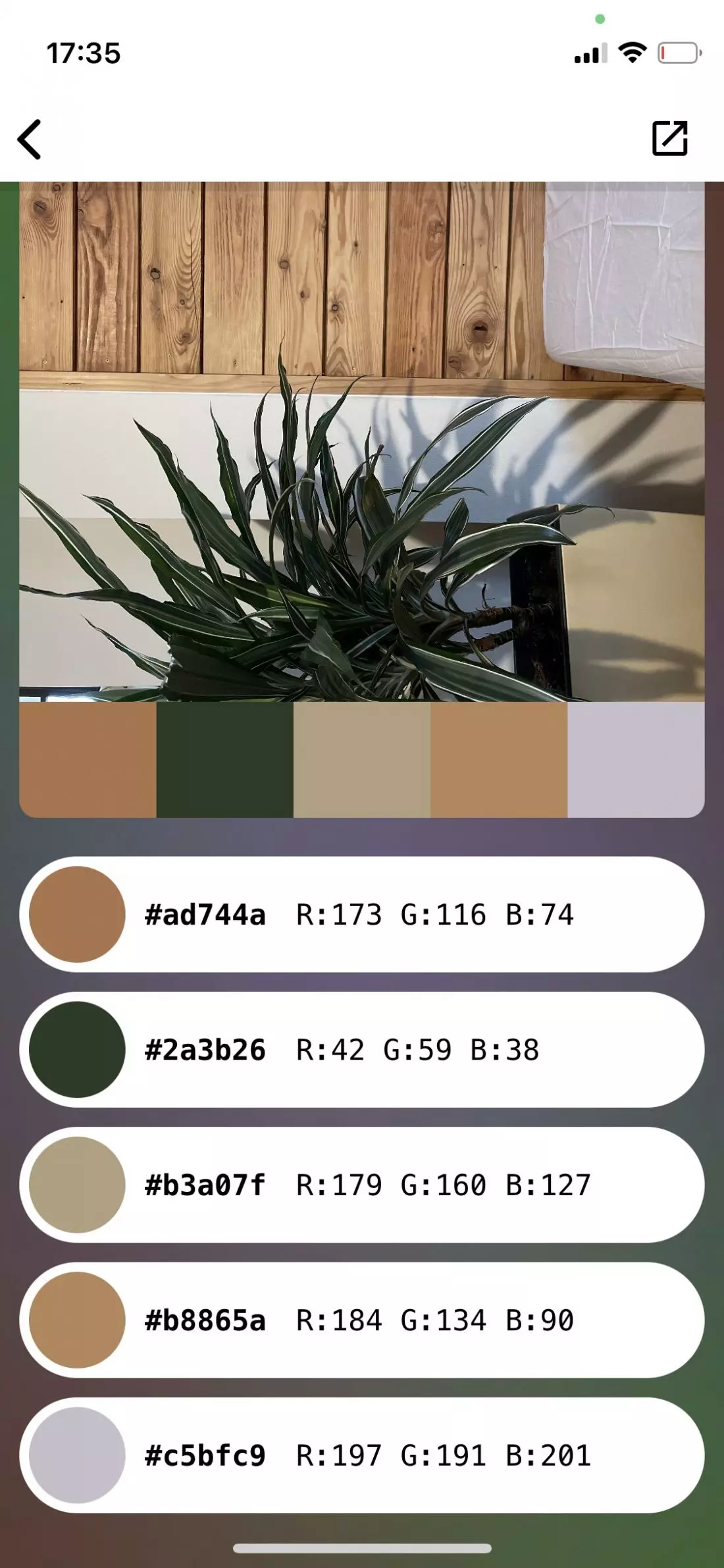 Dzięki Palette Cam możemy wybrać
interesujące kolory z naszych zdjęć