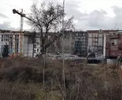 Dziedziniec dawnego szpitala miejskiego przy ul. Szkolnej w Poznaniu - widok z ul. Koziej