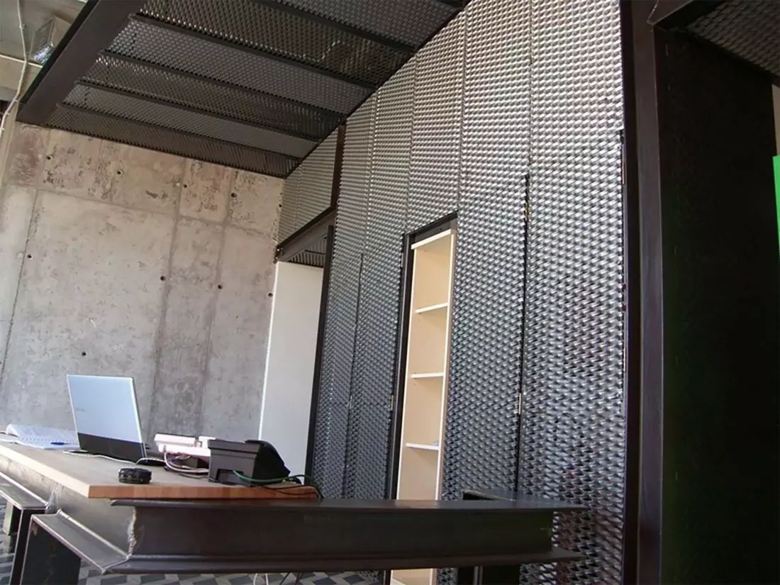 Metal, beton, cegła,
szarości to wyznaczniki stylu industrialnego
