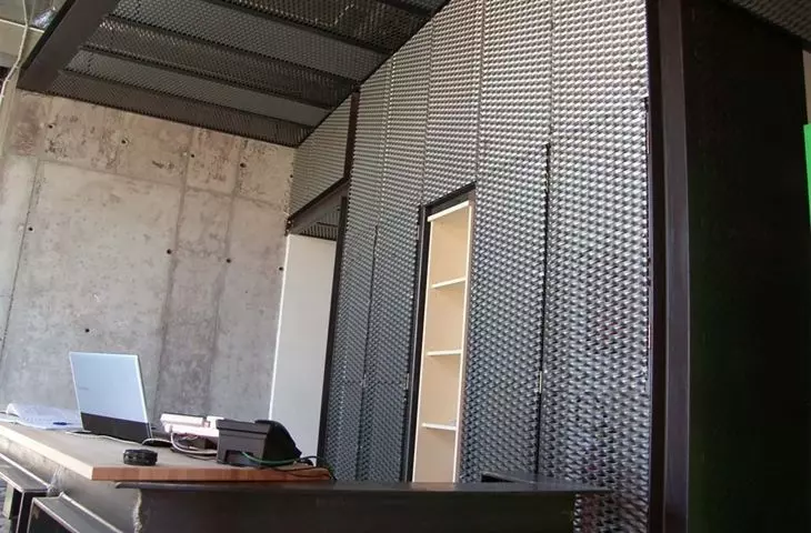 prostota i minimalizm stylu industrialnego