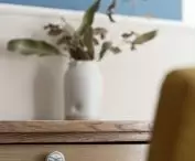 desk detail