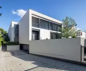 Dom w Parku Cietrzewia ma geometryczną formę