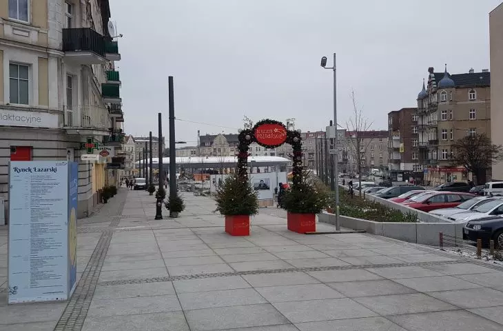 Rynek Łazarski w Poznaniu po przebudowie, proj. APA Jacek Bułat