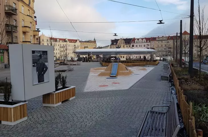 Rynek Łazarski w Poznaniu po przebudowie, proj. APA Jacek Bułat