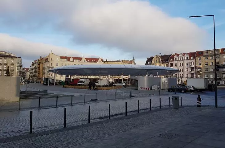Rynek Łazarski w Poznaniu po przebudowie, proj. APA Jacek Bułat
