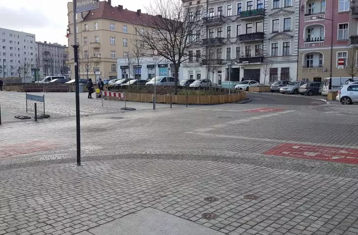 Lazarski Market in Poznan after reconstruction, proj. by APA Jacek Bulat