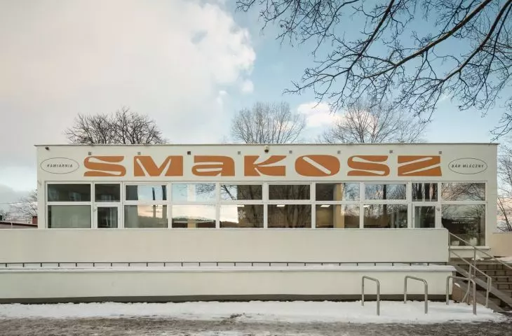 Bar Smakosz — elewacja frontowa