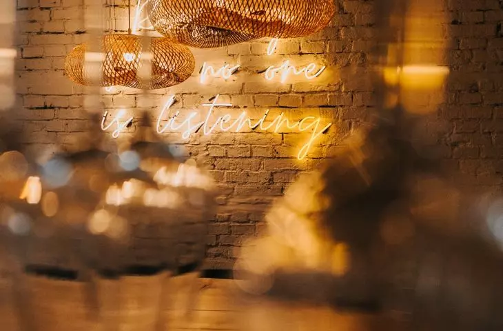 Evening at the bistro