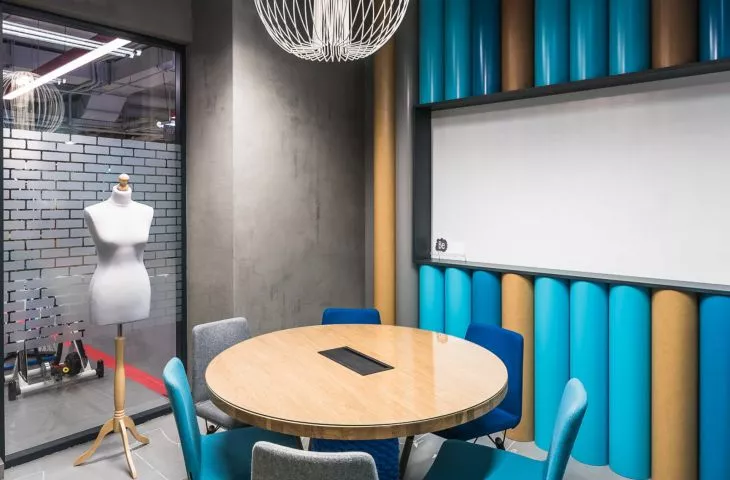 Projekt aranżacji wnętrz biura Brain Embassy w Warszawie
