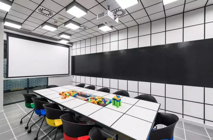 Projekt aranżacji wnętrz biura Brain Embassy w Warszawie
