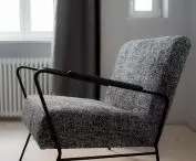 Jeden egzemplarz z kolekcji krzeseł