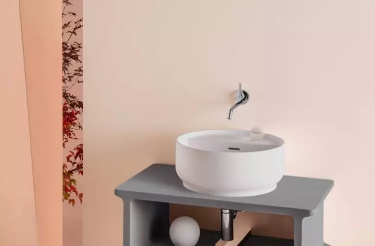 Beam - design by Visibility Cristalplant Biobased countertop washbasin + solid Irena ash console