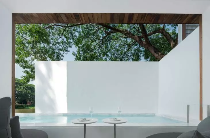 Little Shelter Hotel