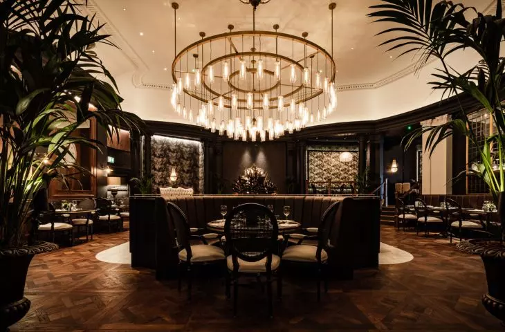 Hotel The Queens — sala restauracyjna