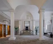 Hotel The Queens — recepcja sali balowej