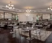 Hotel The Queens — sala barowa