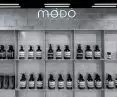MODO Store, wnętrze i jego elementy tworzą tło dla ekspozycji