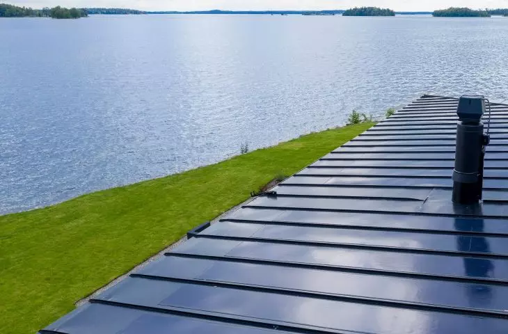Roofing full of energy with Lindab SolarRoofTM