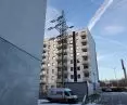 Linia wysokiego napięcia na osiedlu Dywizjonu 303 20 i 20a